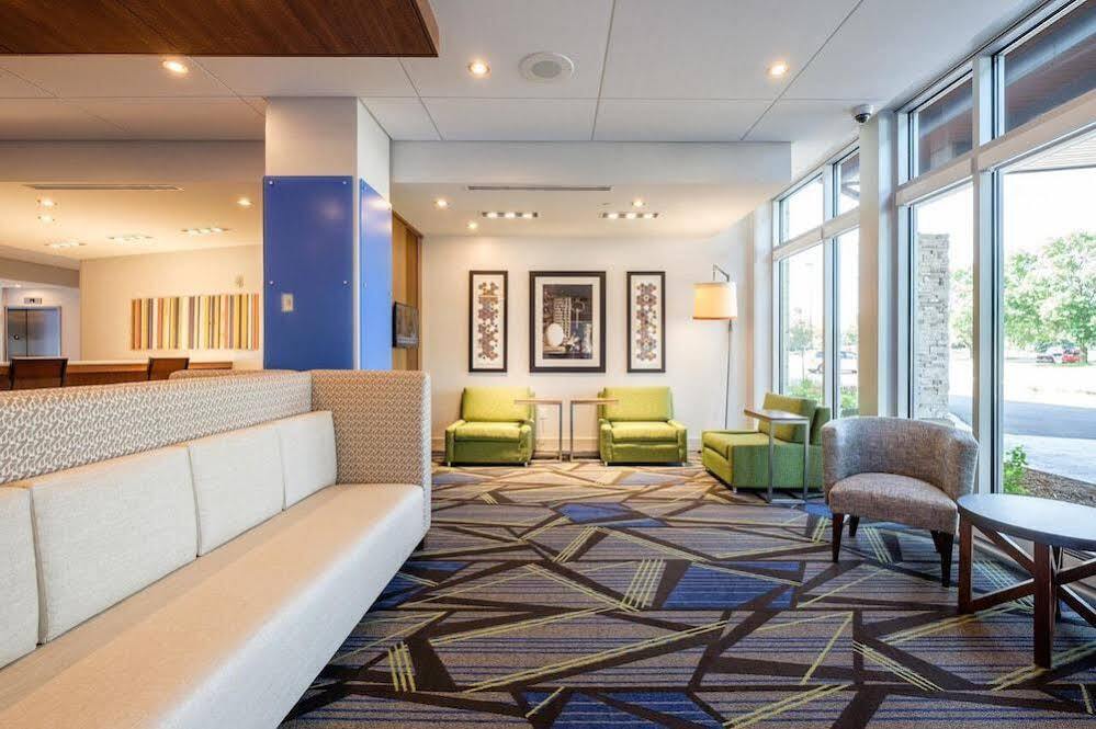 Holiday Inn Express & Suites Eagan - Minneapolis Area By Ihg Екстер'єр фото